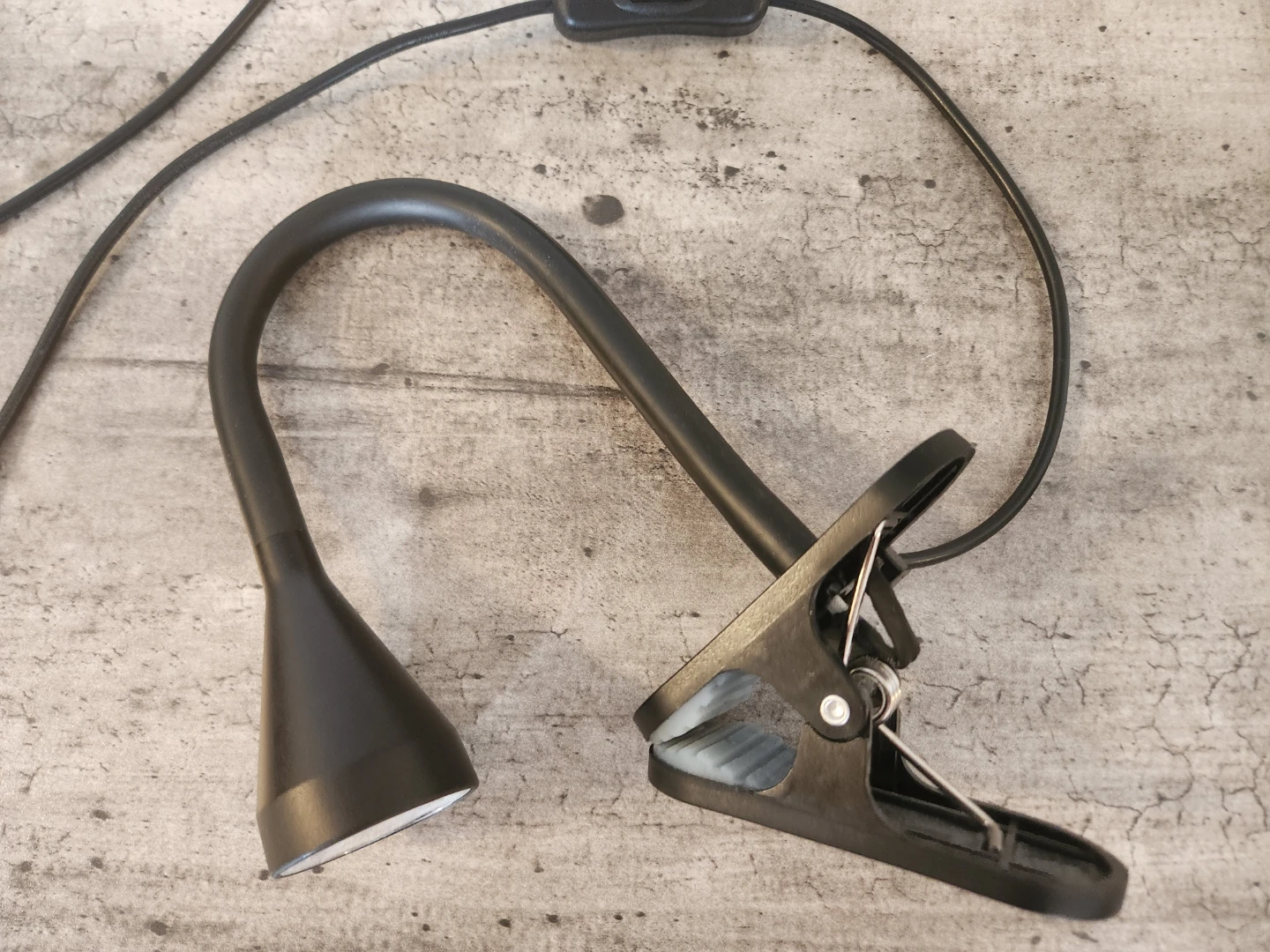 Black Clip-On Reading Light