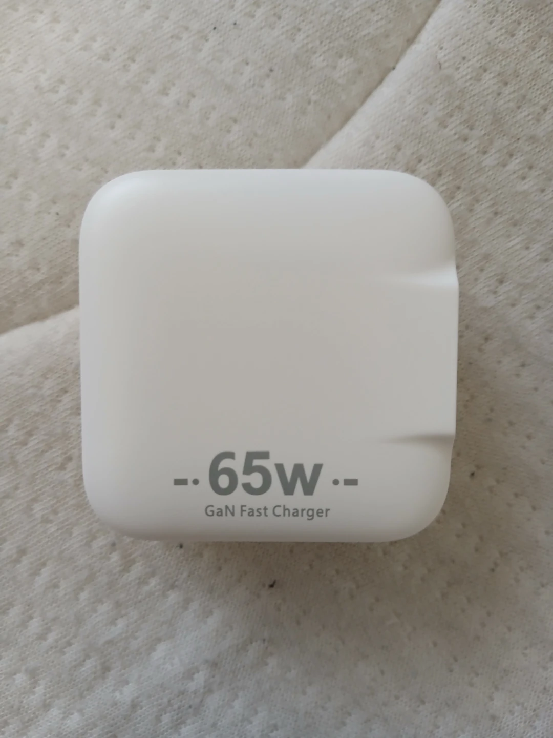 CAMPD 65W GaN Fast Charger - photo 3