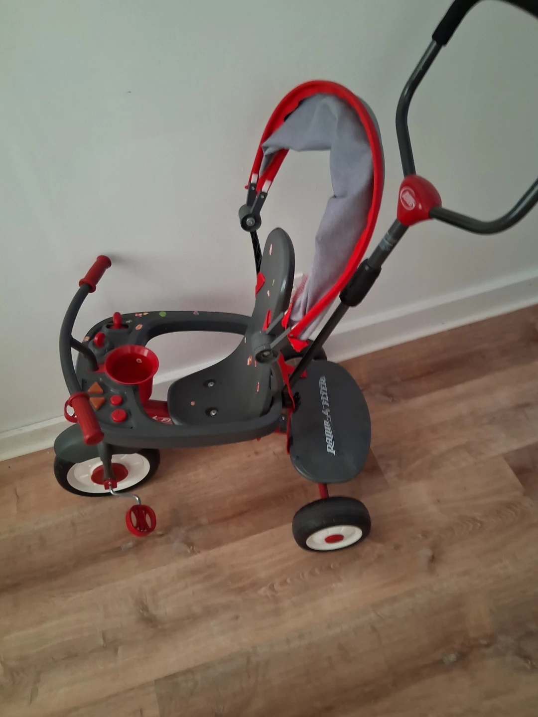 Radio Flyer Tricycle with Canopy - photo 2
