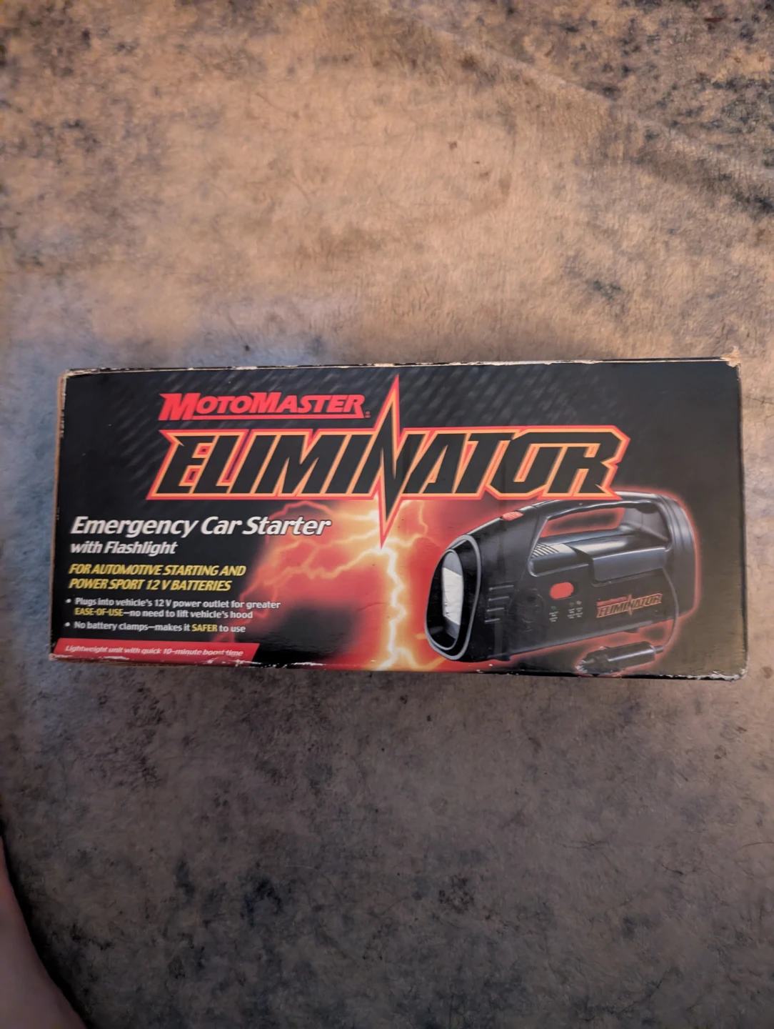 MotoMaster Eliminator Emergency Car Starter with Flashlight