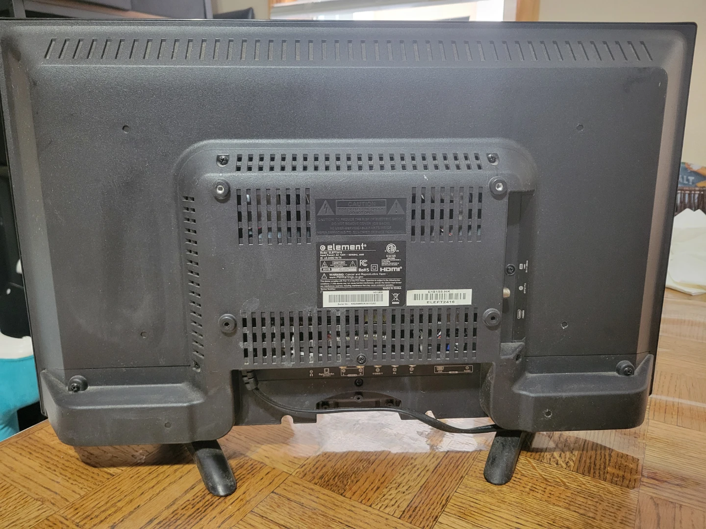 Element 24" HD TV. No remote control! - photo 3