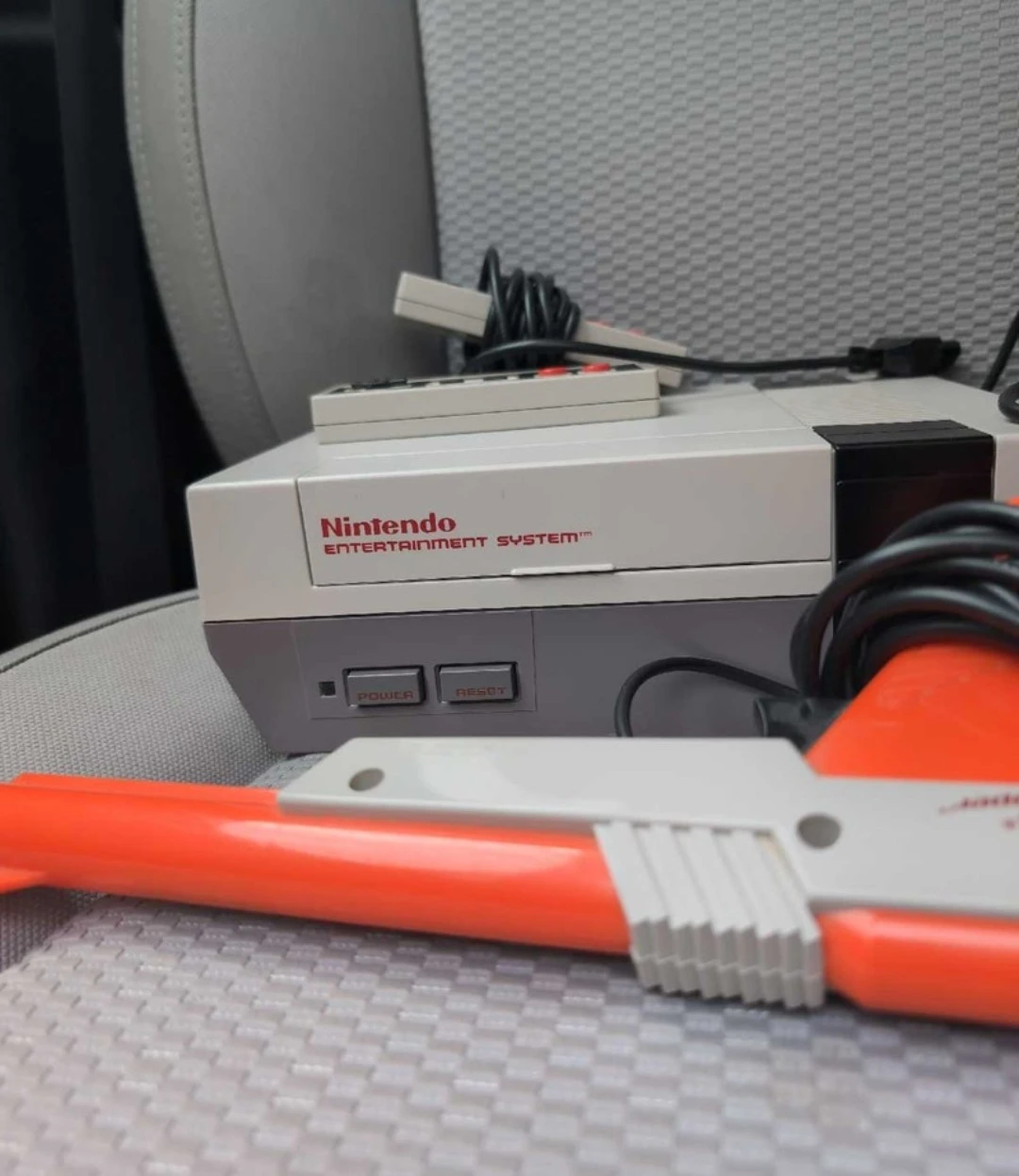 Original NES - photo 2