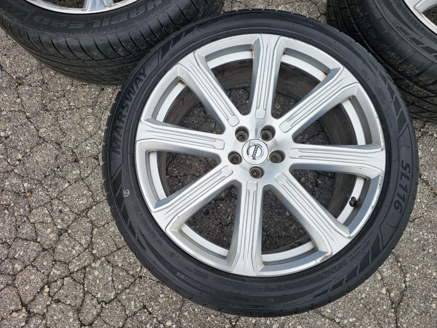 VOLVO XC90 O.E.M RIMS AND ALL SEASON TIRES 275/40 R21 - photo 2
