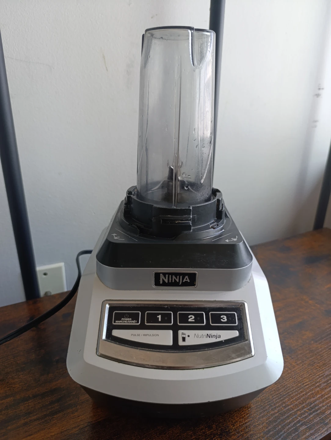 Ninja Nutri Ninja Blender Base and smoothie/single serve cup