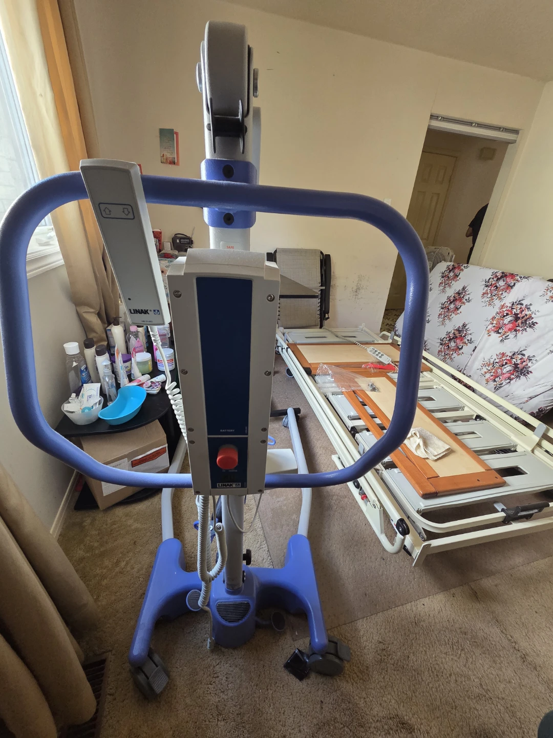 Hoyer Advance 340 Patient Lift - photo 4