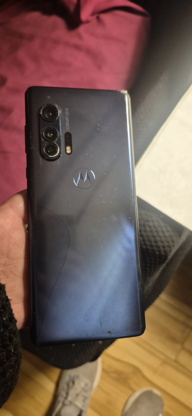 Motorola Edge Plus - photo 2