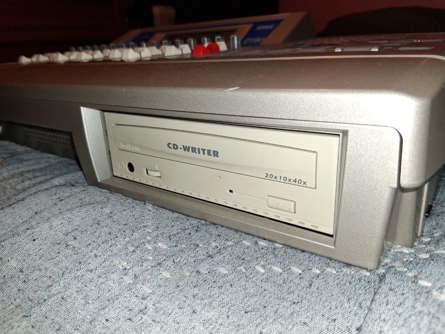 Korg D1600 Digital Recording Studio - photo 3