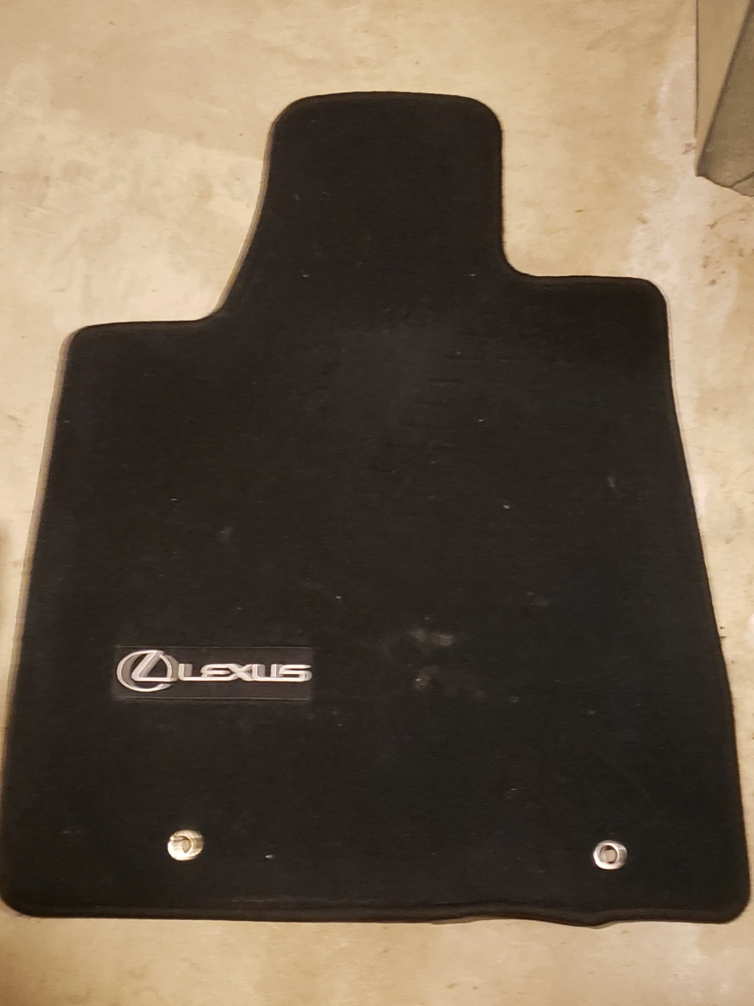 Lexus RX 350 Floor Mats - FREE to a good home - photo 4