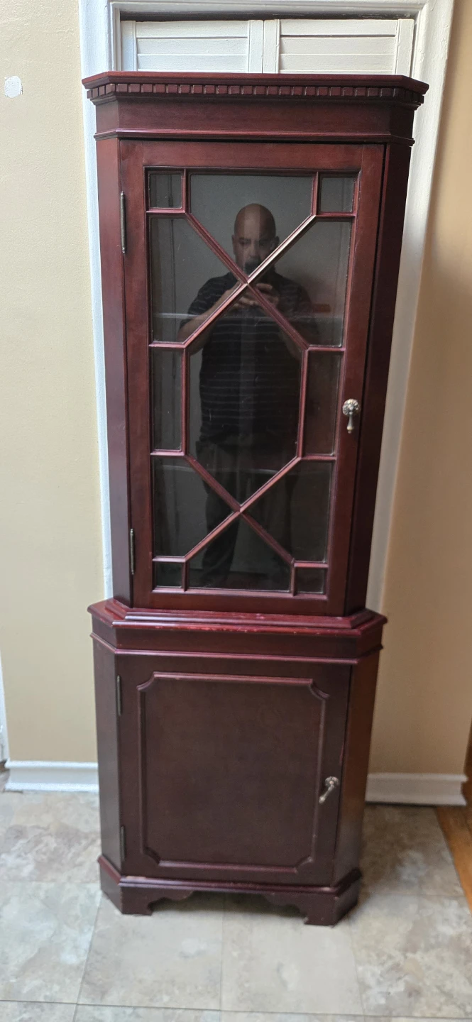 Vintage Curio Cabinet - photo 2