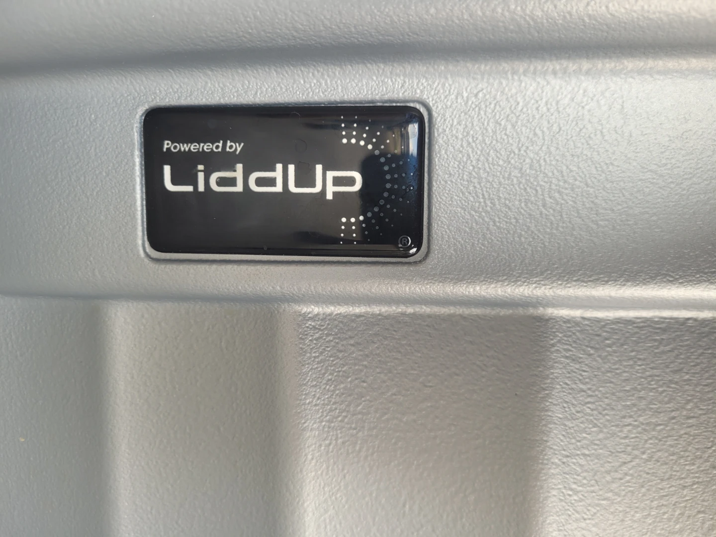 Igloo Cooler with Liddup Powered Lighting - photo 2