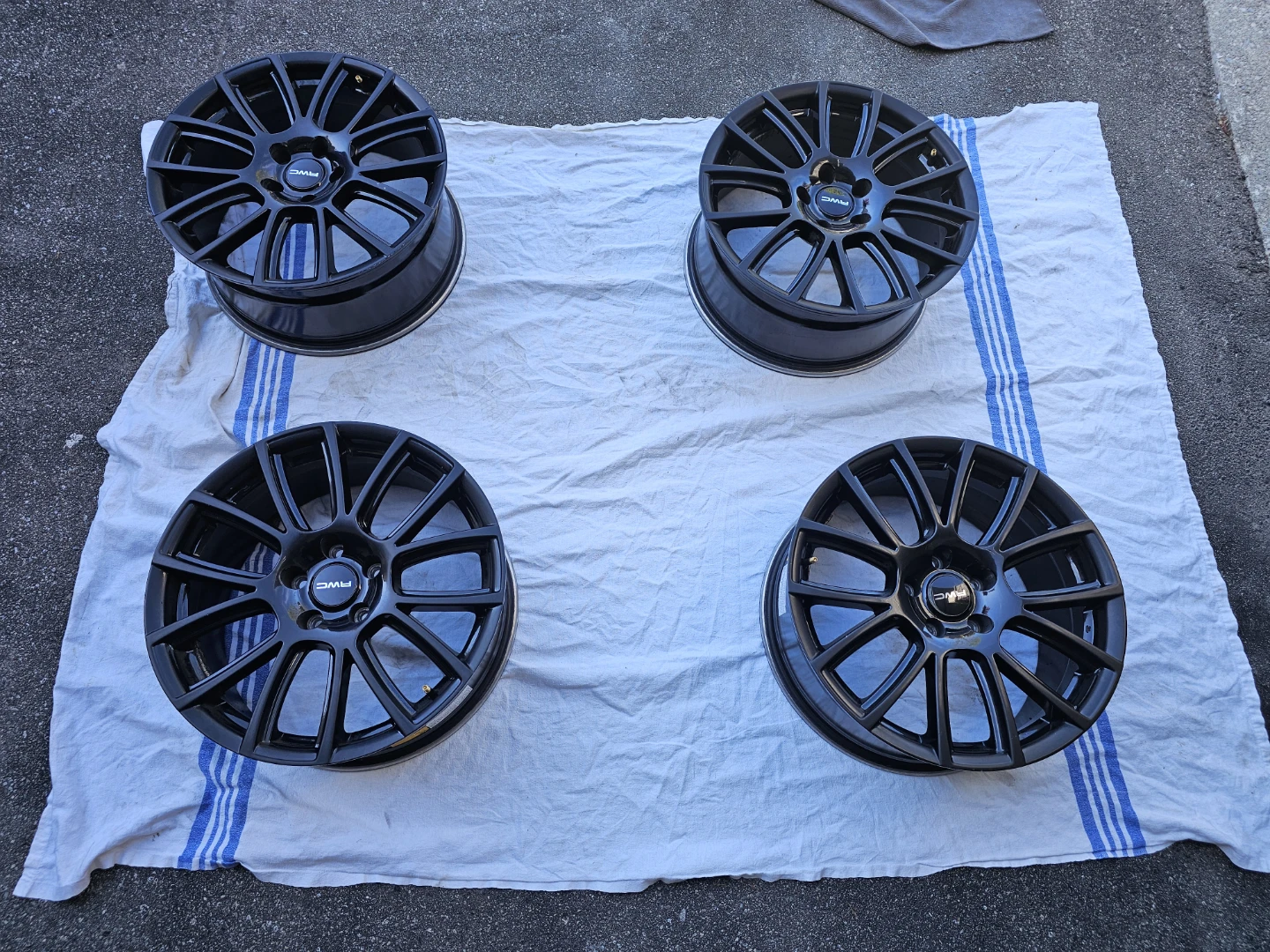 RWC RX7 Light Alloy Wheels - 18x8 Gloss Black
