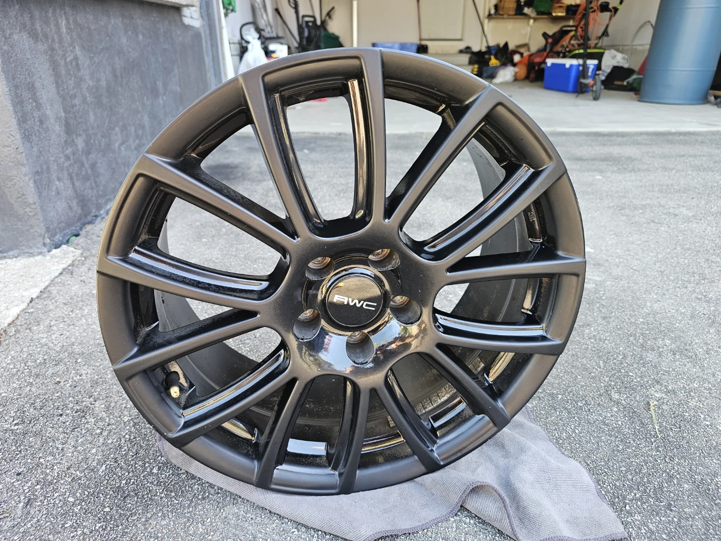 RWC RX7 Light Alloy Wheels - 18x8 Gloss Black - photo 2