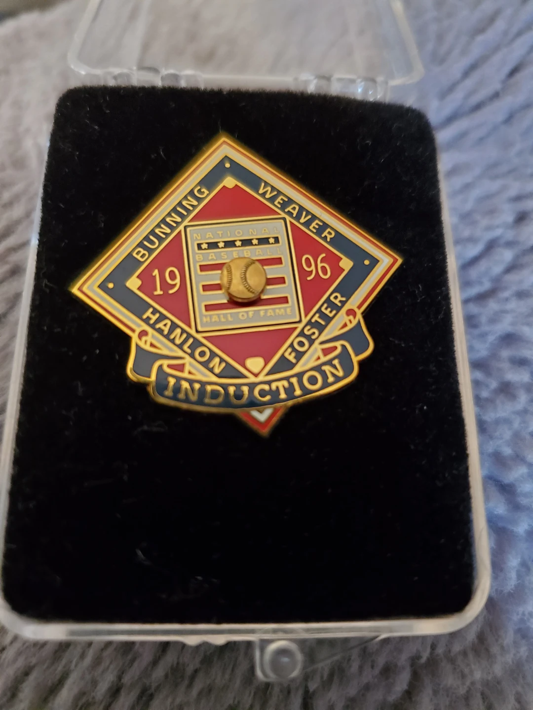 Baseball Hall of Fame Induction Press Pin ⚽