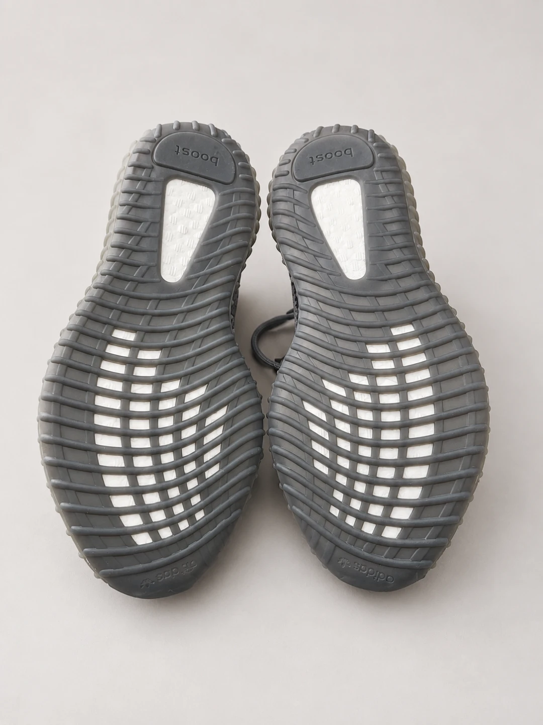 Adidas Yeezy Boost 350 V2 Beluga 2.0 - photo 5