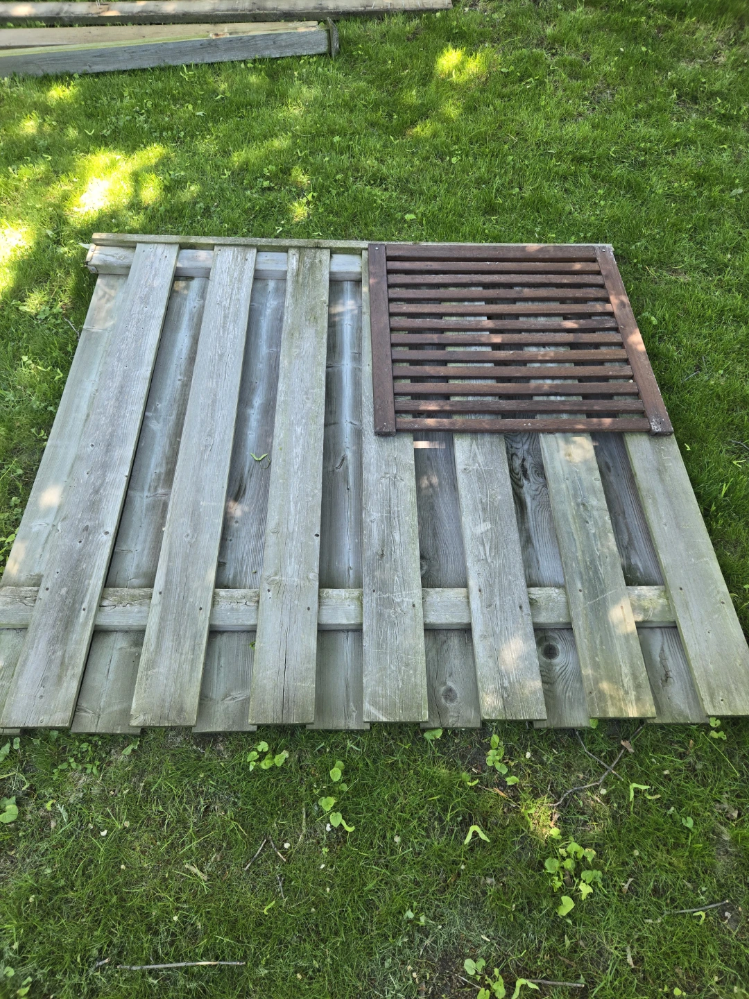 Free - Wooden Fence Panels and Posts