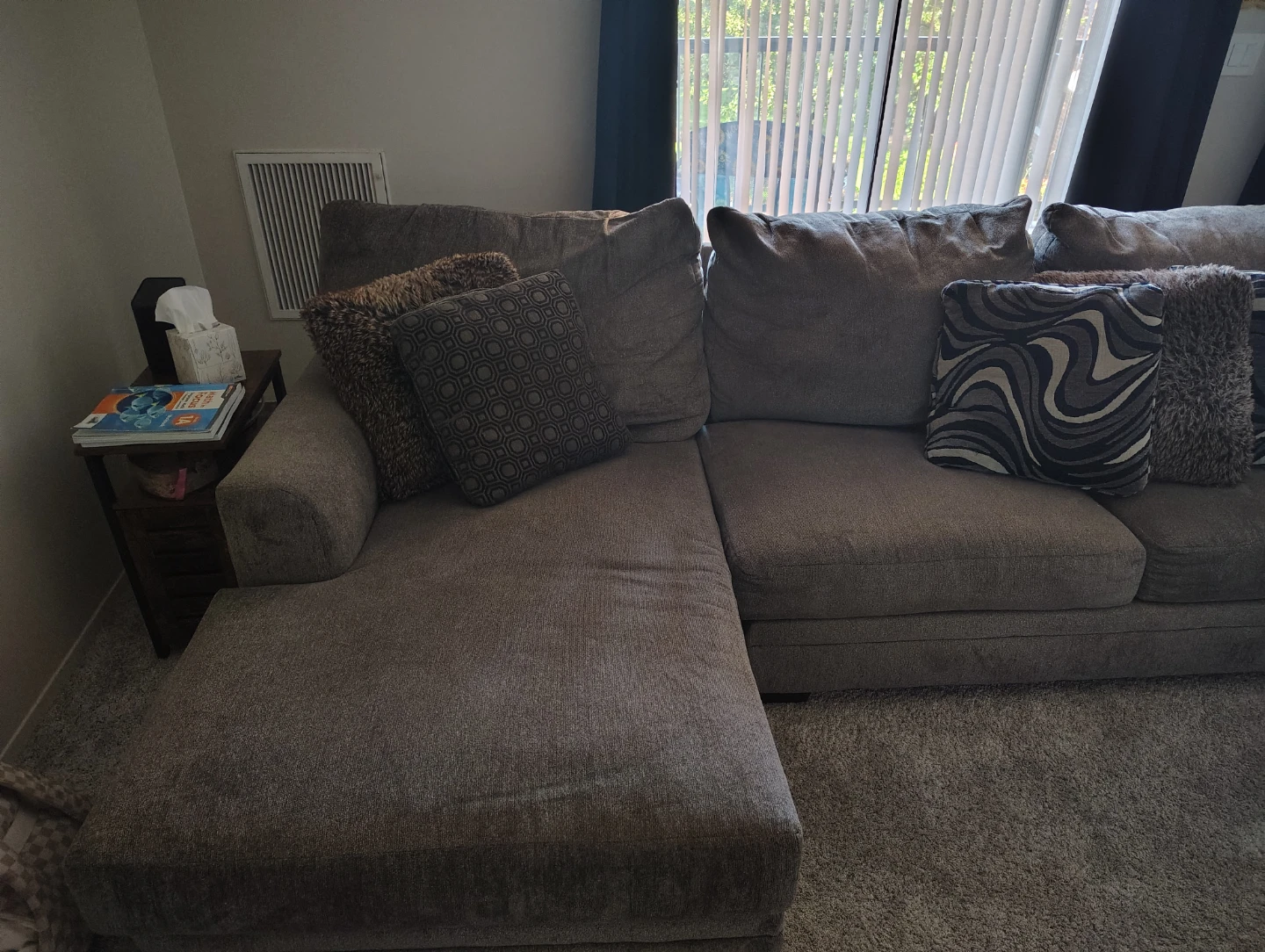 Sectional Sofa with Chaise - photo 5