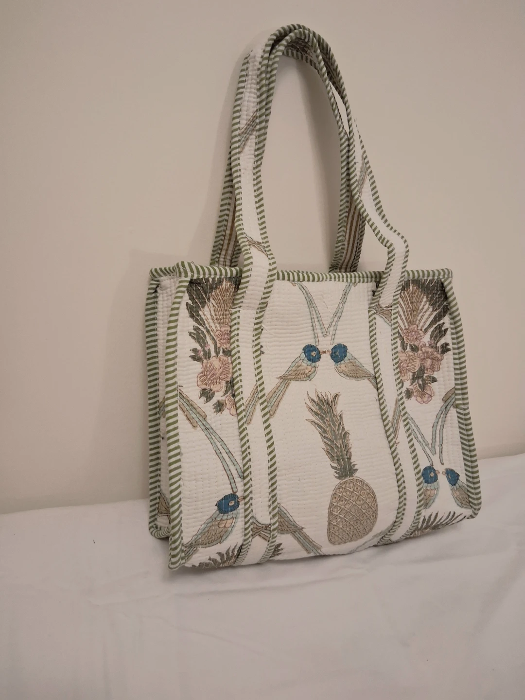 Quilted Tote Bag with Pineapple and Bird Print - photo 3