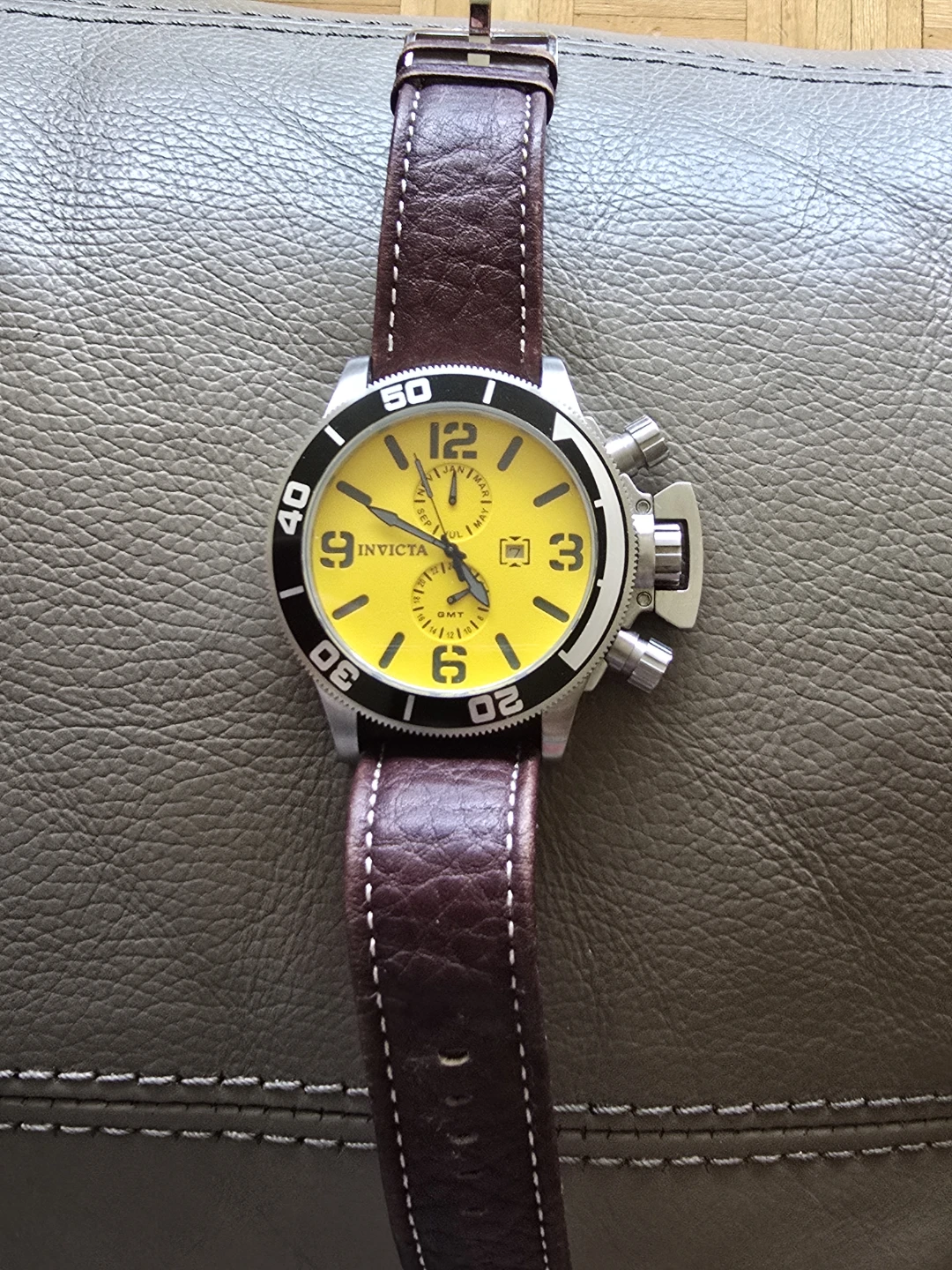 Invicta Watch - Yellow Dial model 0758 - photo 2