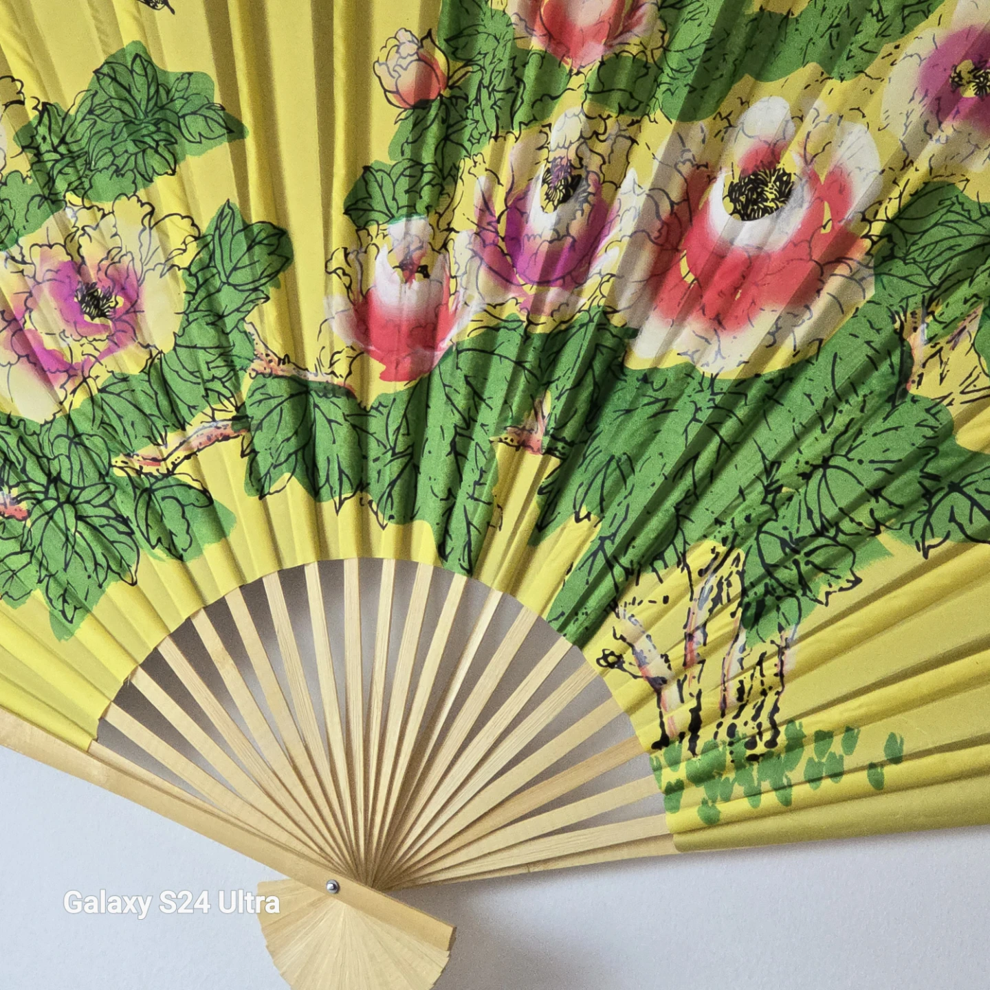 Decorative Yellow Fan with Peony Design - photo 2