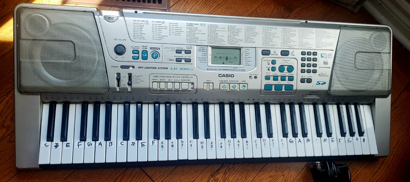 Casio LK-300TV Electronic Keyboard