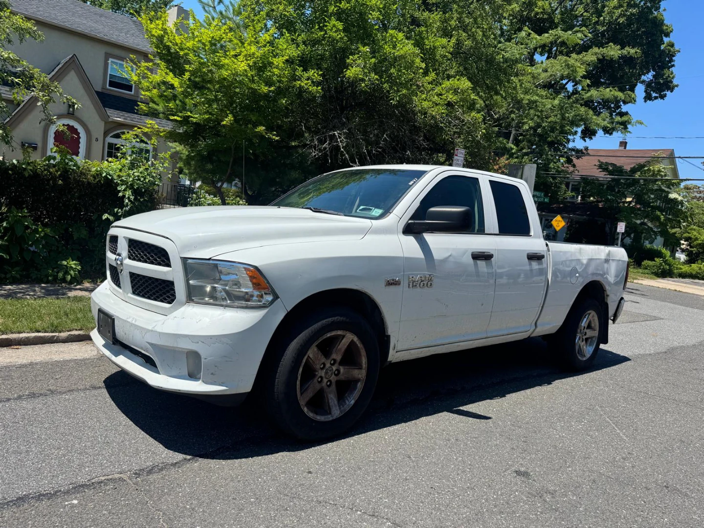 2017 RAM 1500 HEMI AWD 4 DOOR