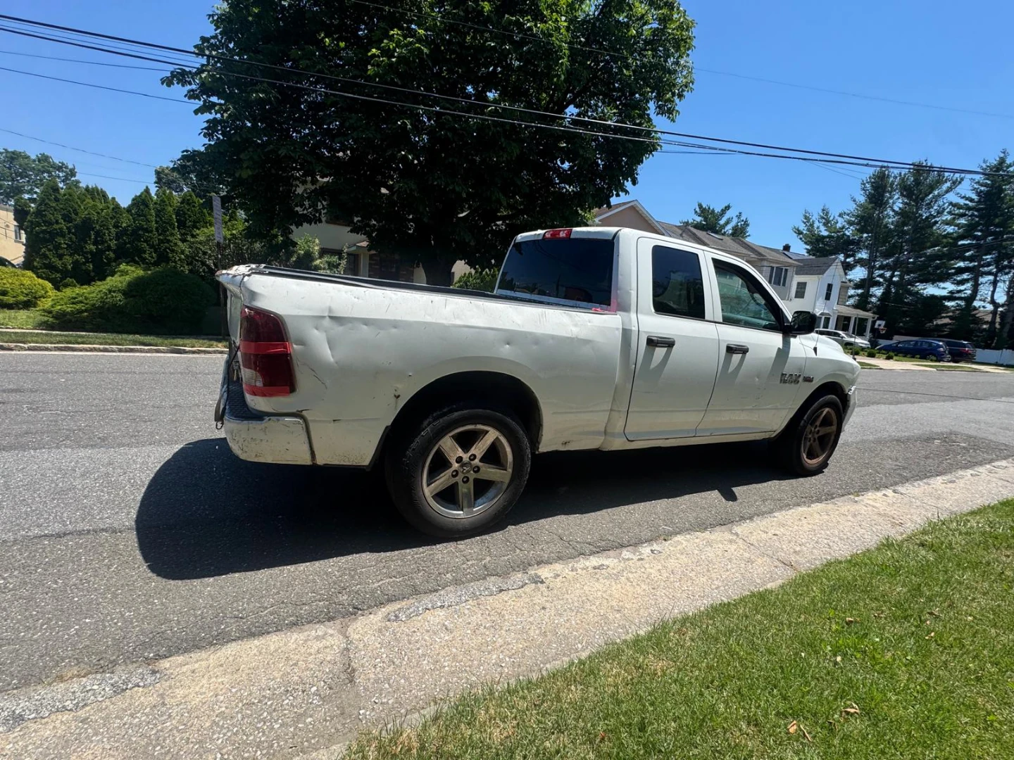 2017 RAM 1500 HEMI AWD 4 DOOR - photo 4