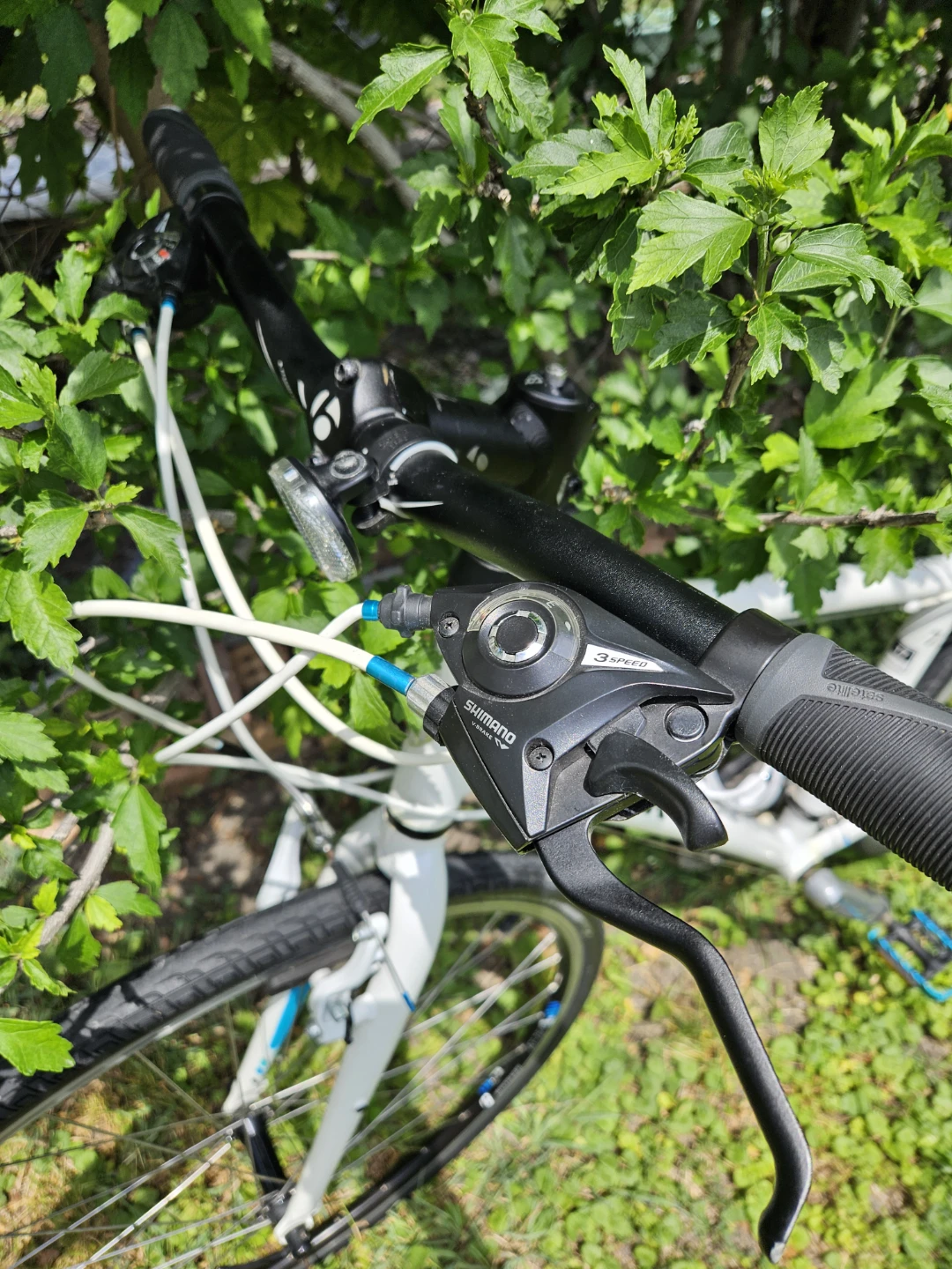 Trek FX Hybrid Bike - photo 2