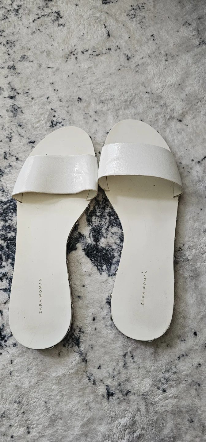 White Zara Flat Sandals Size 8