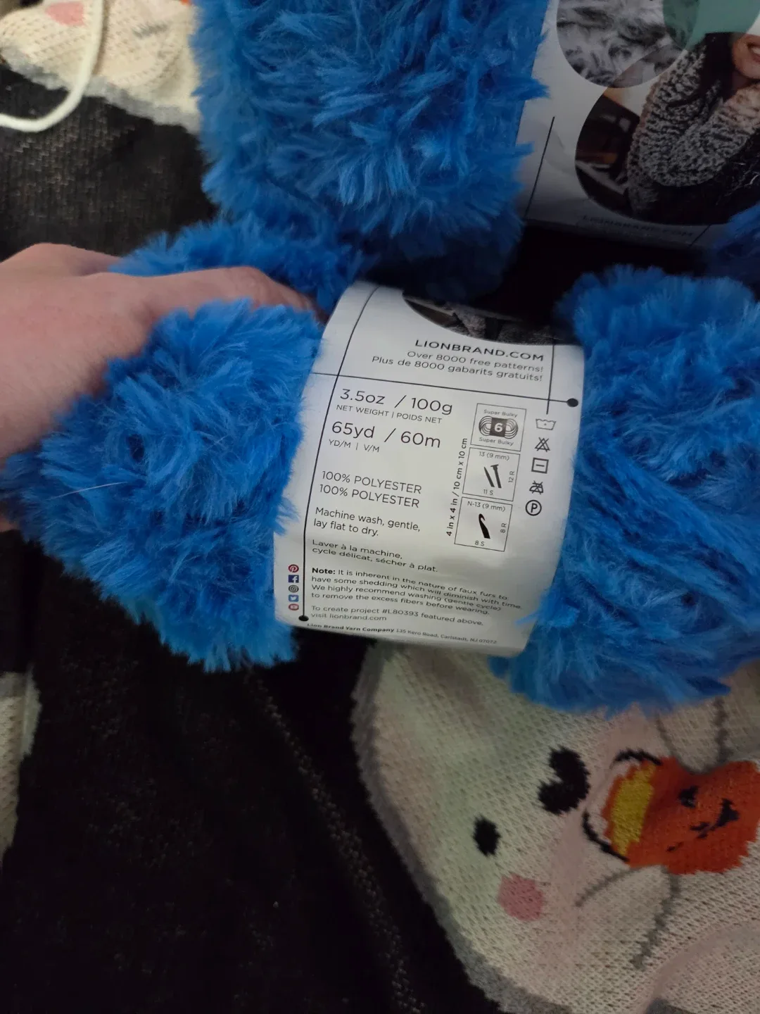 Lion Brand Faux Fur Yarn - photo 2