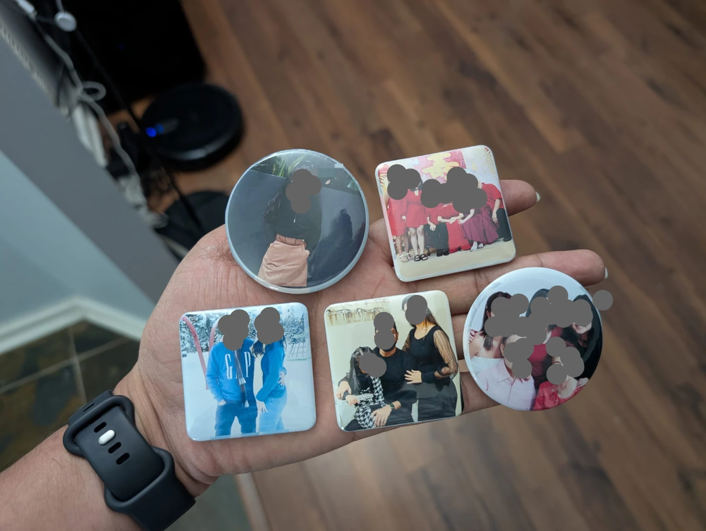 Custom Photo Pins/Magnets
