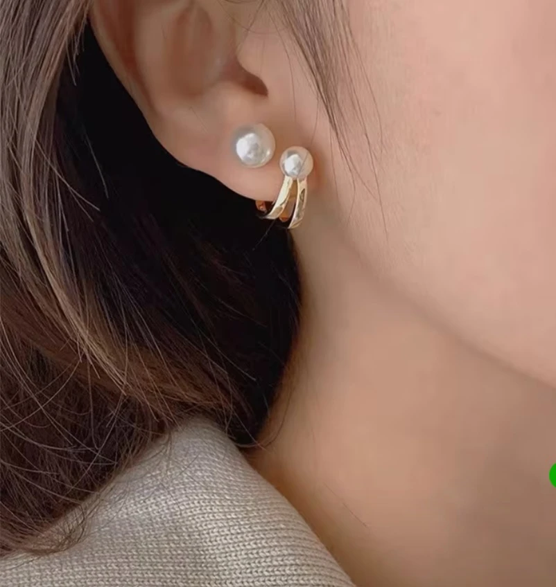 Pearl and Crystal Stud Earrings ( 4 set $7 )