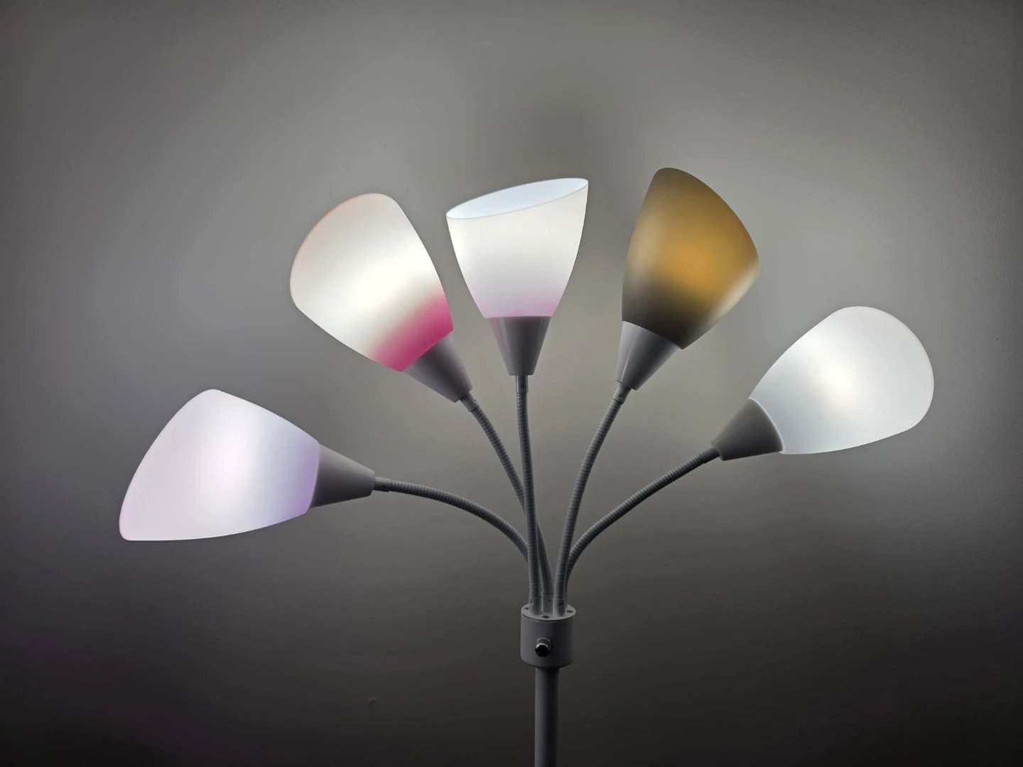 5-light adjustable gooseneck floor lamp; white and pink - photo 2