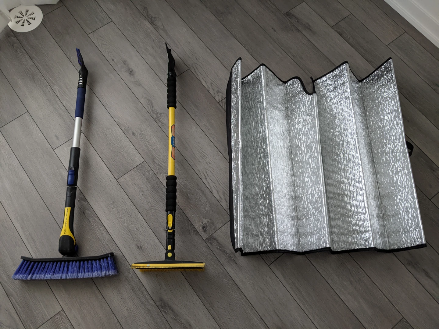 Snow Brush Set with Sunshade