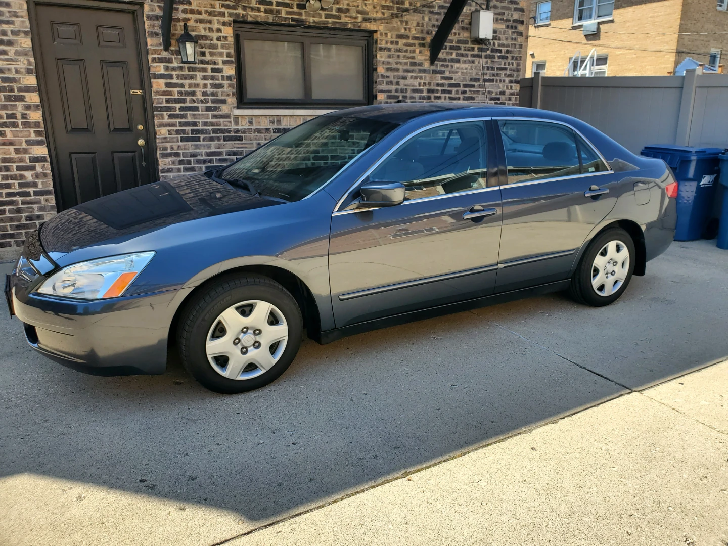 MUST SELL!! BEAUTIFUL 2005 HONDA ACCORD