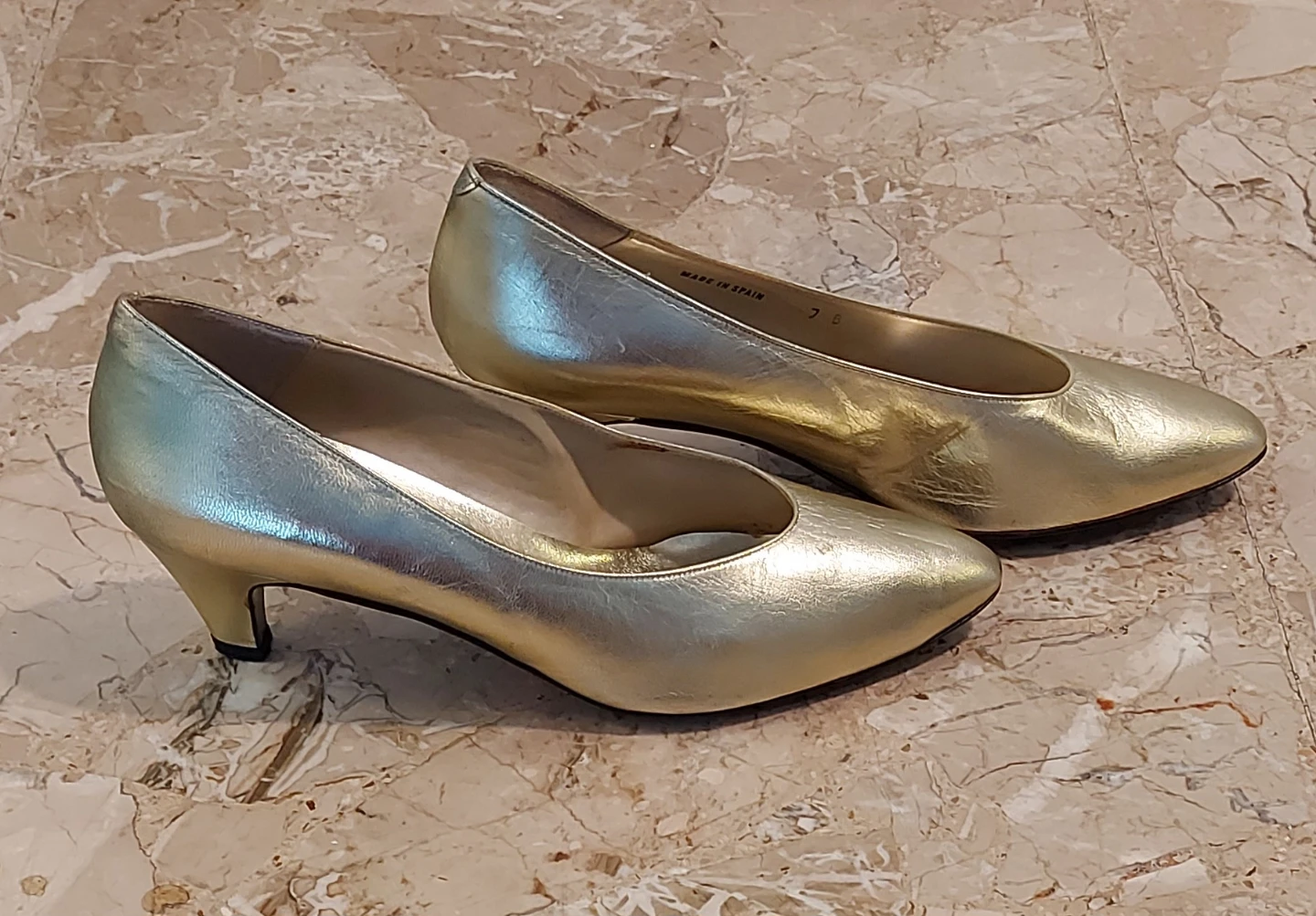 Gold Heels size 37= 7 - photo 3