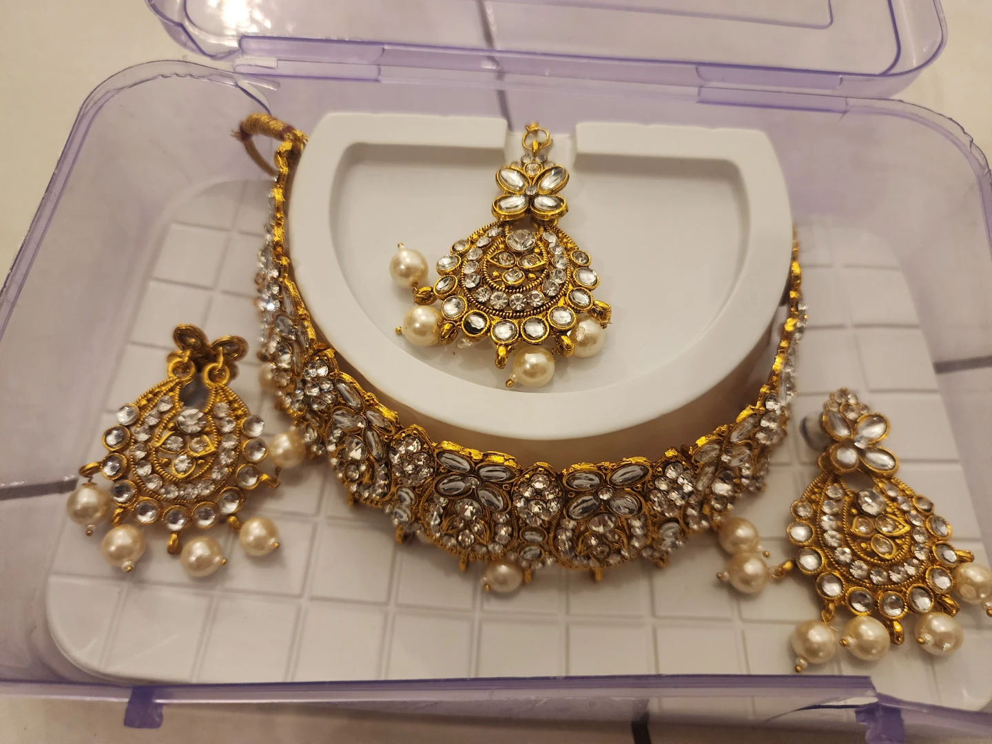Gold Tone Necklace and Earring Set with Pearls