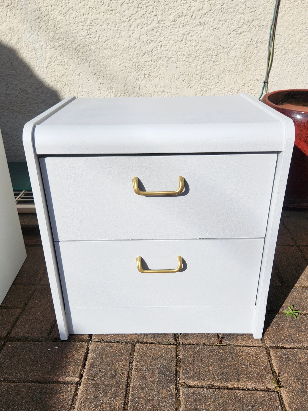 2-Drawer Nightstands with Gold Handles - photo 5