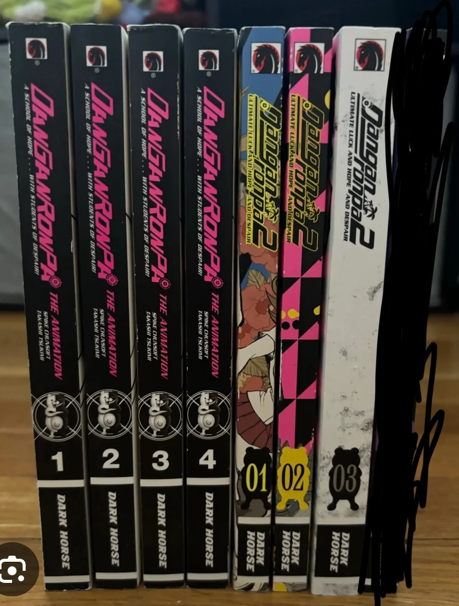 Danganronpa Manga 1-4 and 1-3 - photo 2