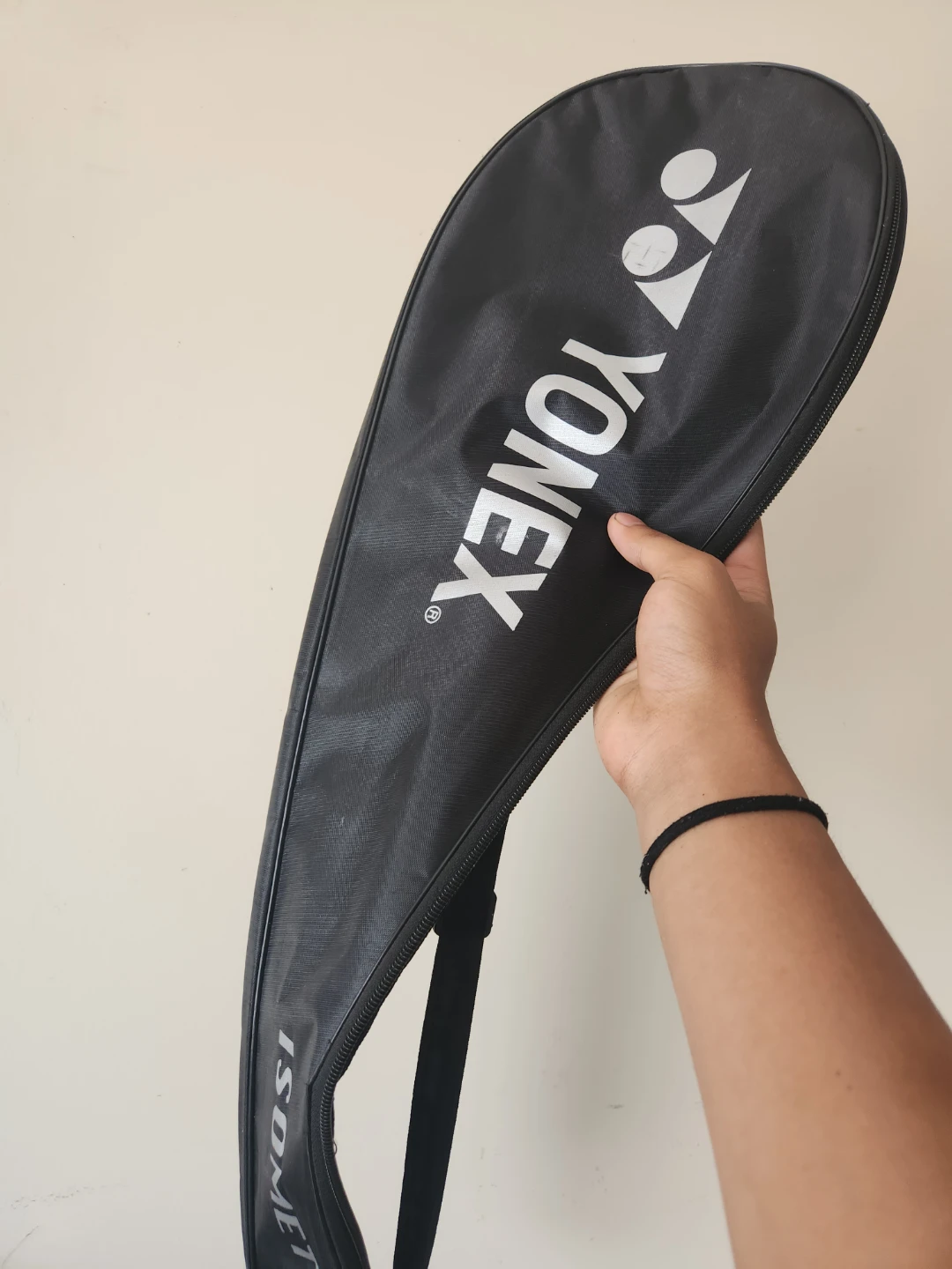 Yonex Badminton Racquet with Cover - photo 2