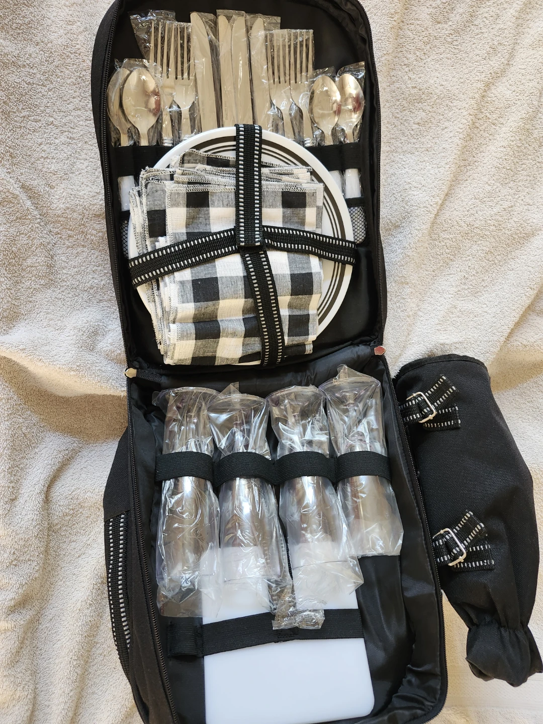 Salal Picnic Basket Set - photo 4