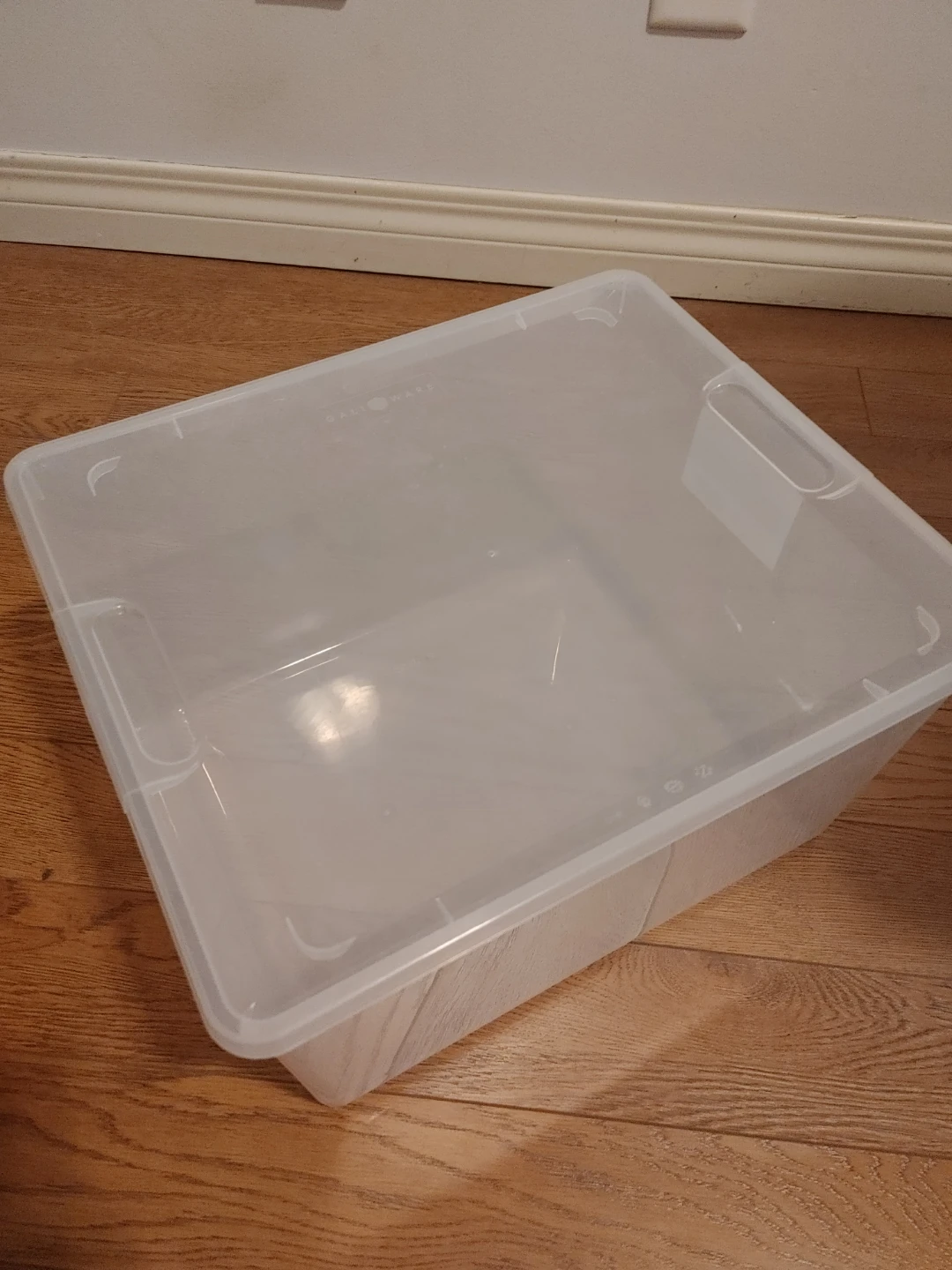 Plastic containers - photo 4