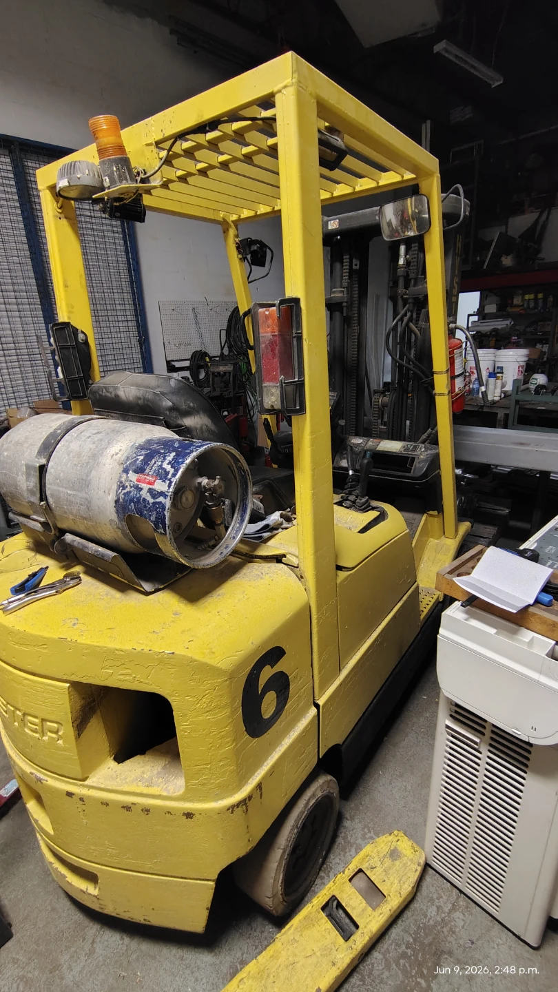 Hyster Forklift - photo 2