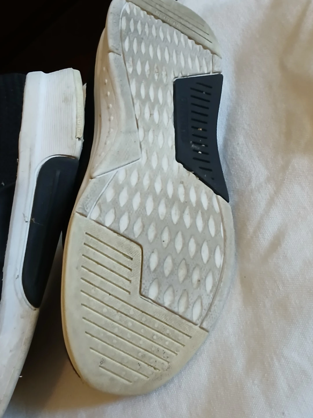 Skechers Women's Black Slip-On Sneakers with Bow - photo 4