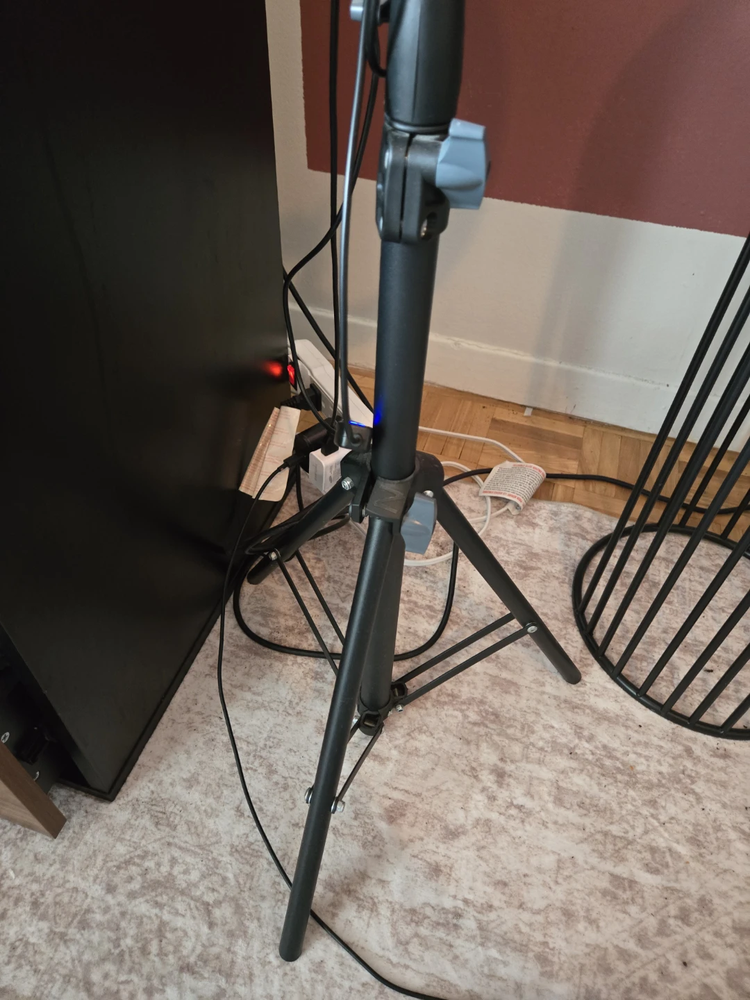 Ring Light with Phone Holder - photo 5