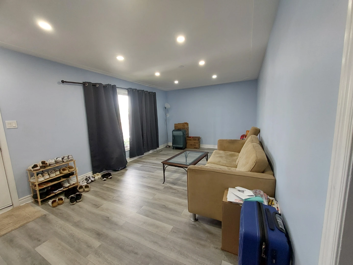 Sharing room for rent near fairway station for a girl