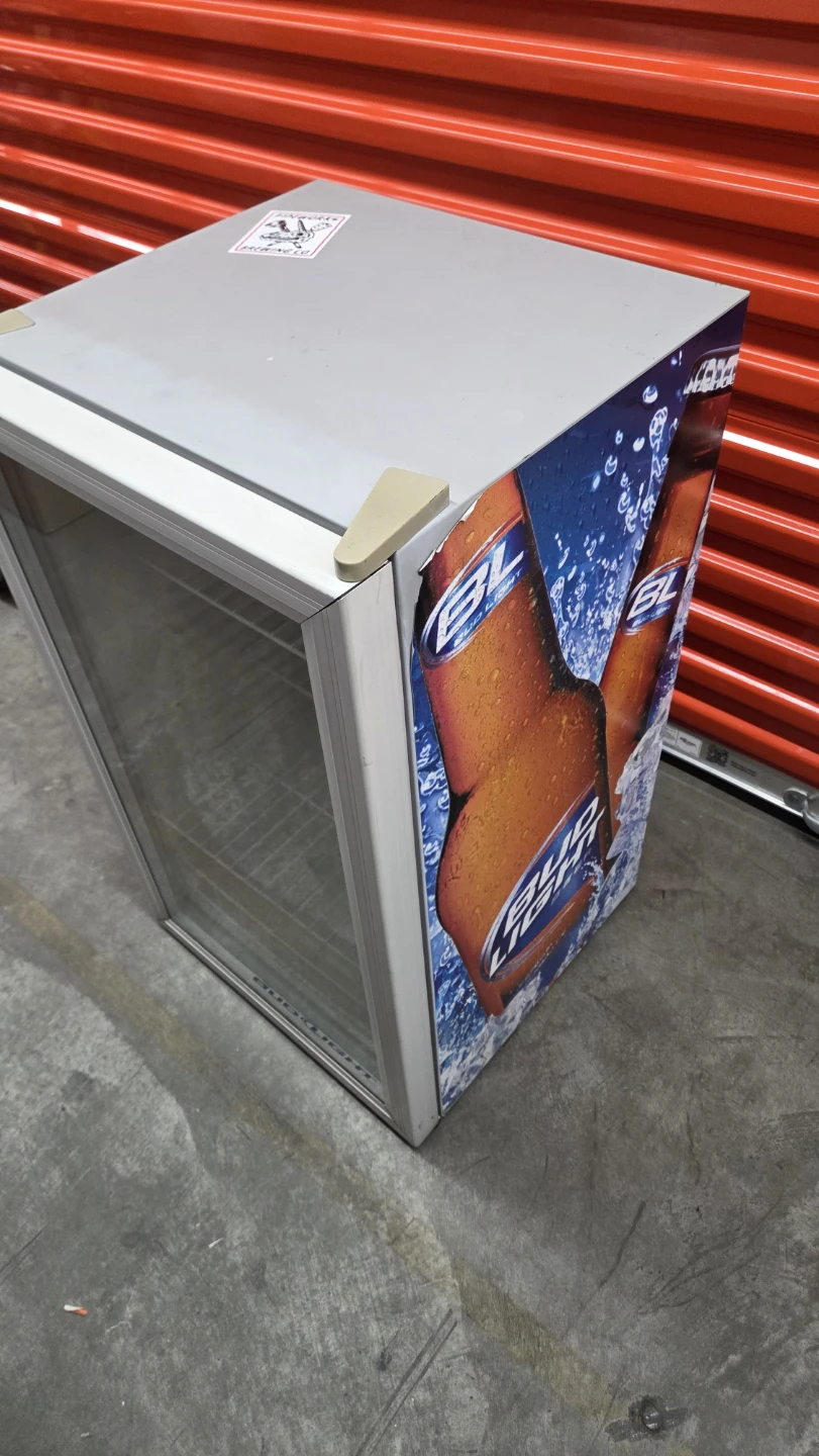 Bud Light Mini Fridge Cooler - photo 5