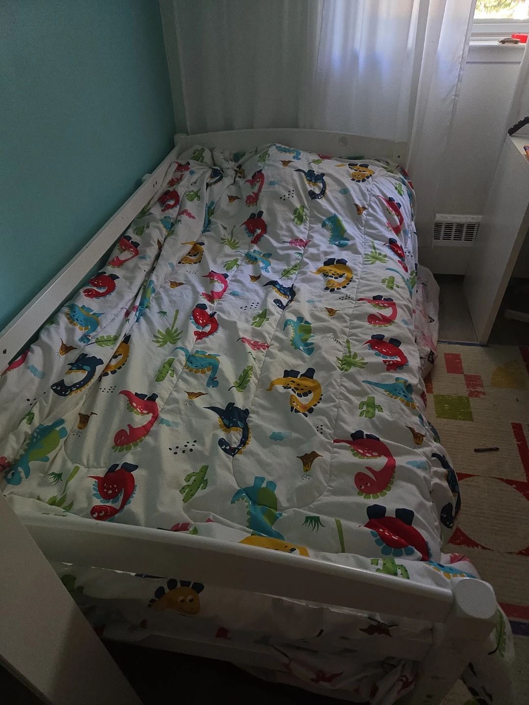 Kids twin size bed