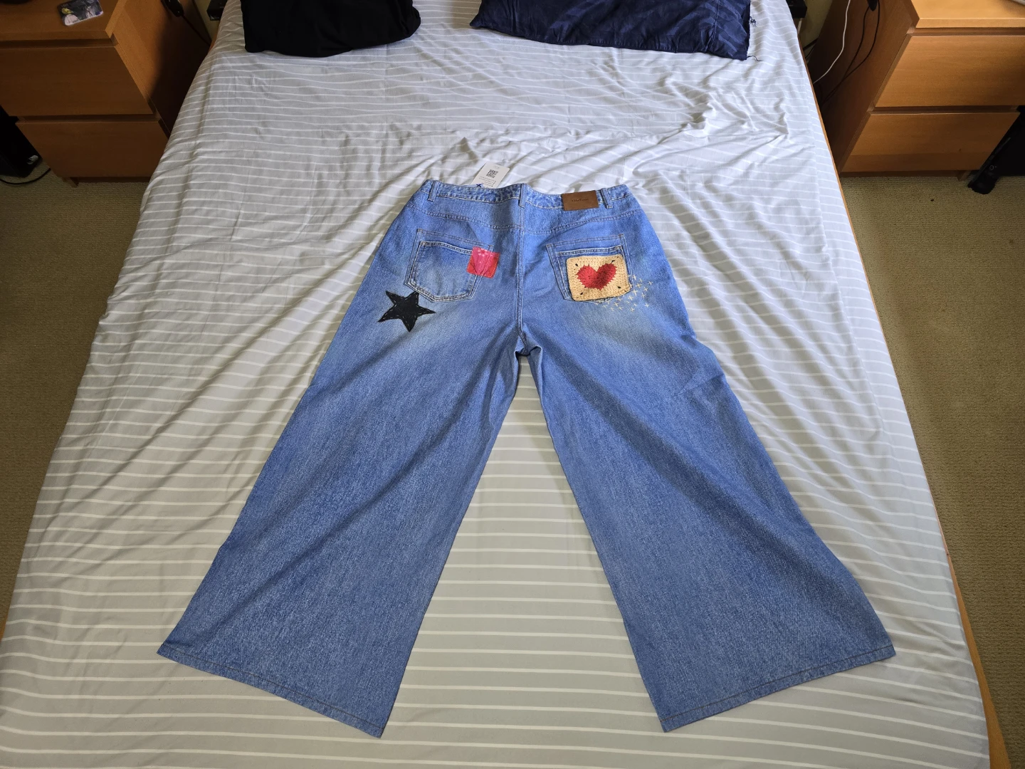 BRAND NEW Women's Wide Leg Jeans with Patchwork Embellishments - photo 2