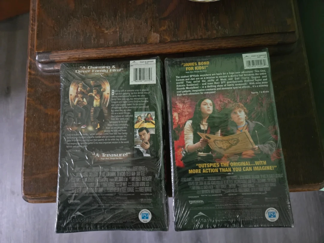 Spy Kids & Spy Kids 2 VHS Movies - photo 2