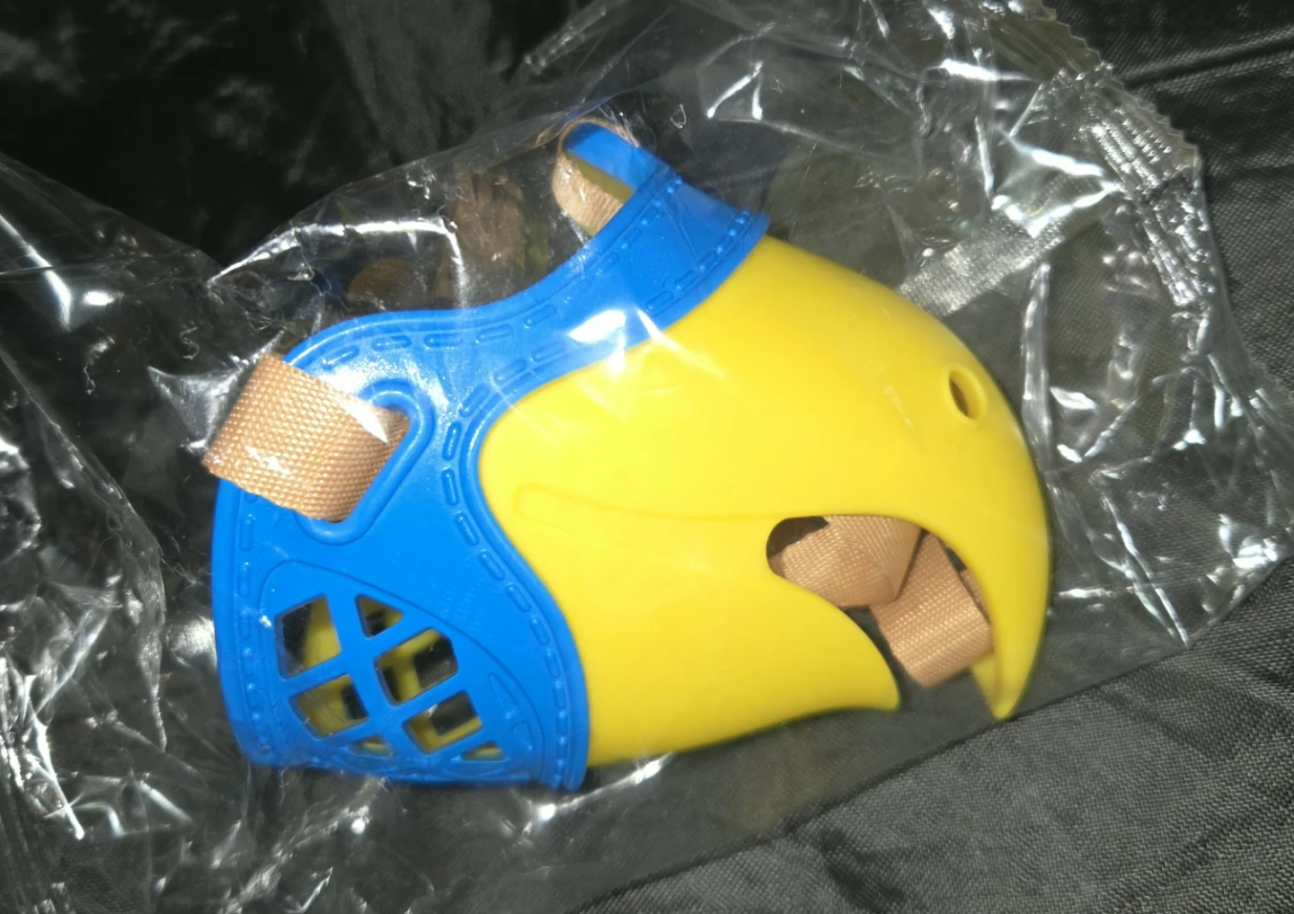 Bird-Shaped Dog Muzzle - Yellow & Blue - Size 4 - photo 2